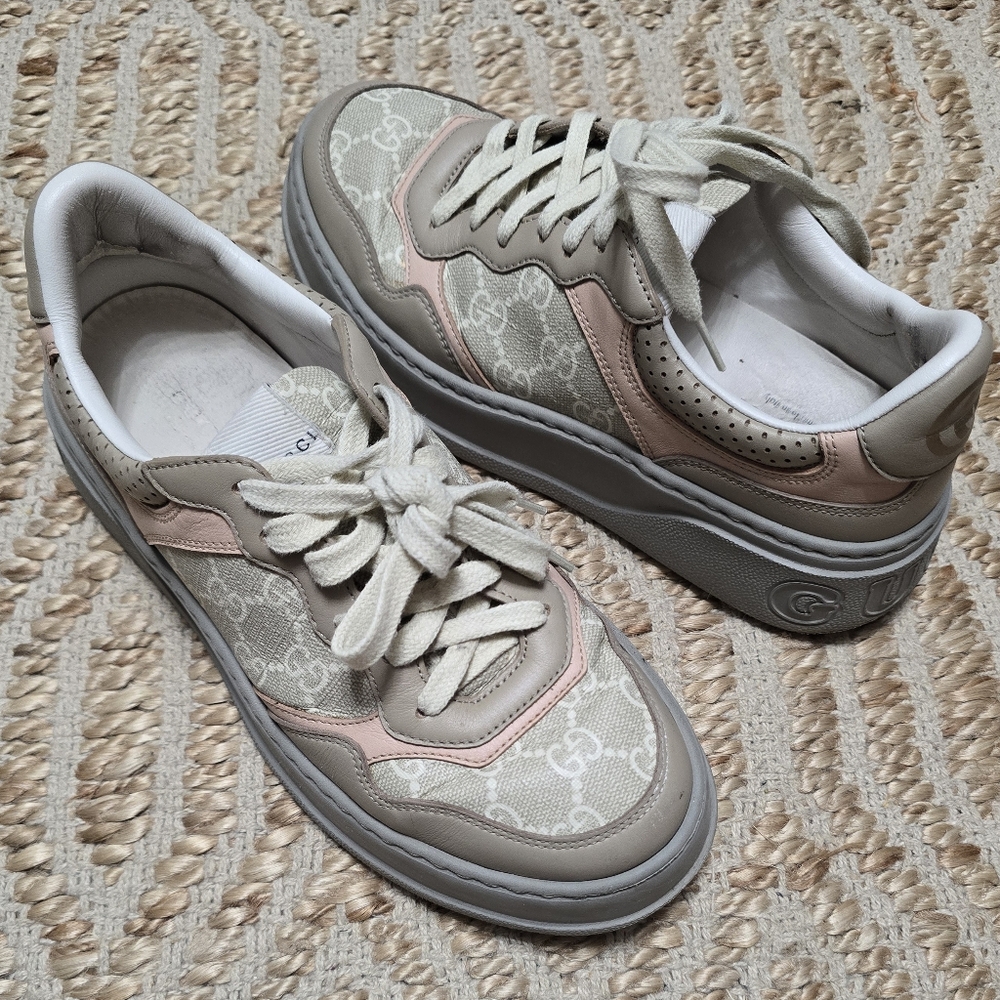 Gucci Women's Beige and Pink Sneakers GG Authentic